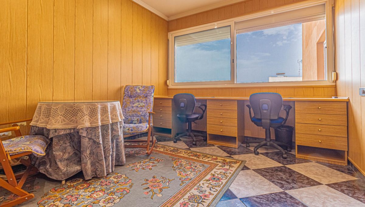 383884_0e7cab56119f6b9487ac8c0555373e7d