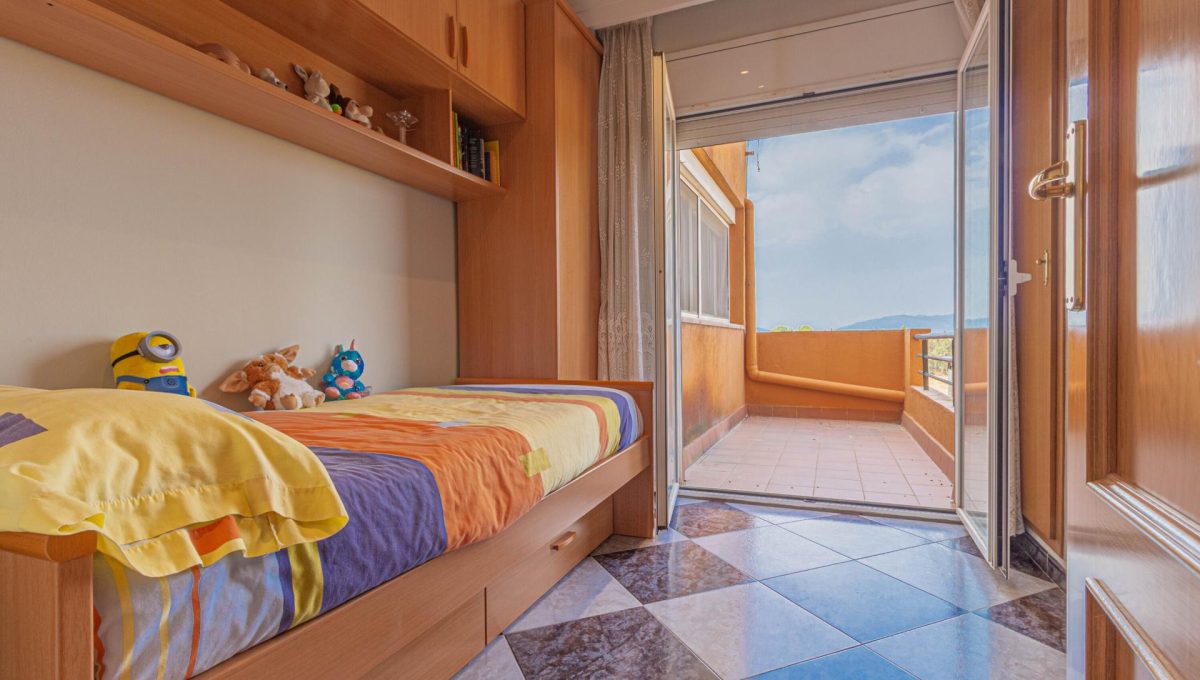 383884_8d5b809b8a22d3f0154e57086d51295e