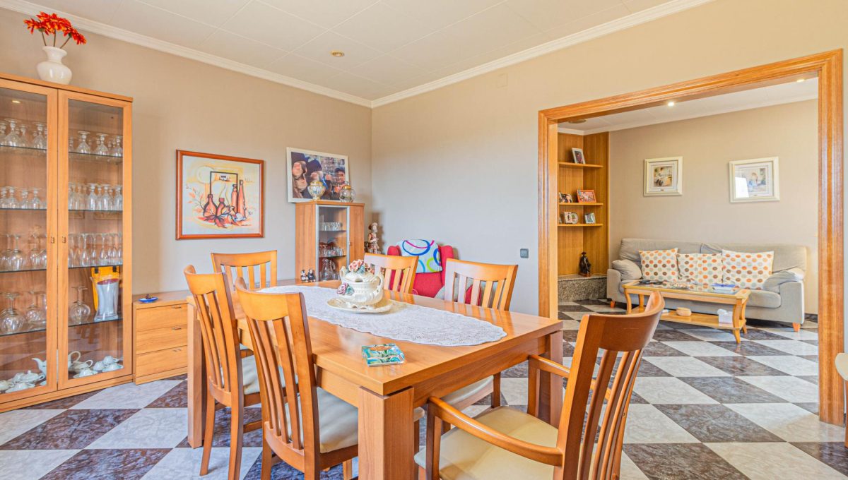 383884_a3f984a86056de714c4946cb8b64b185