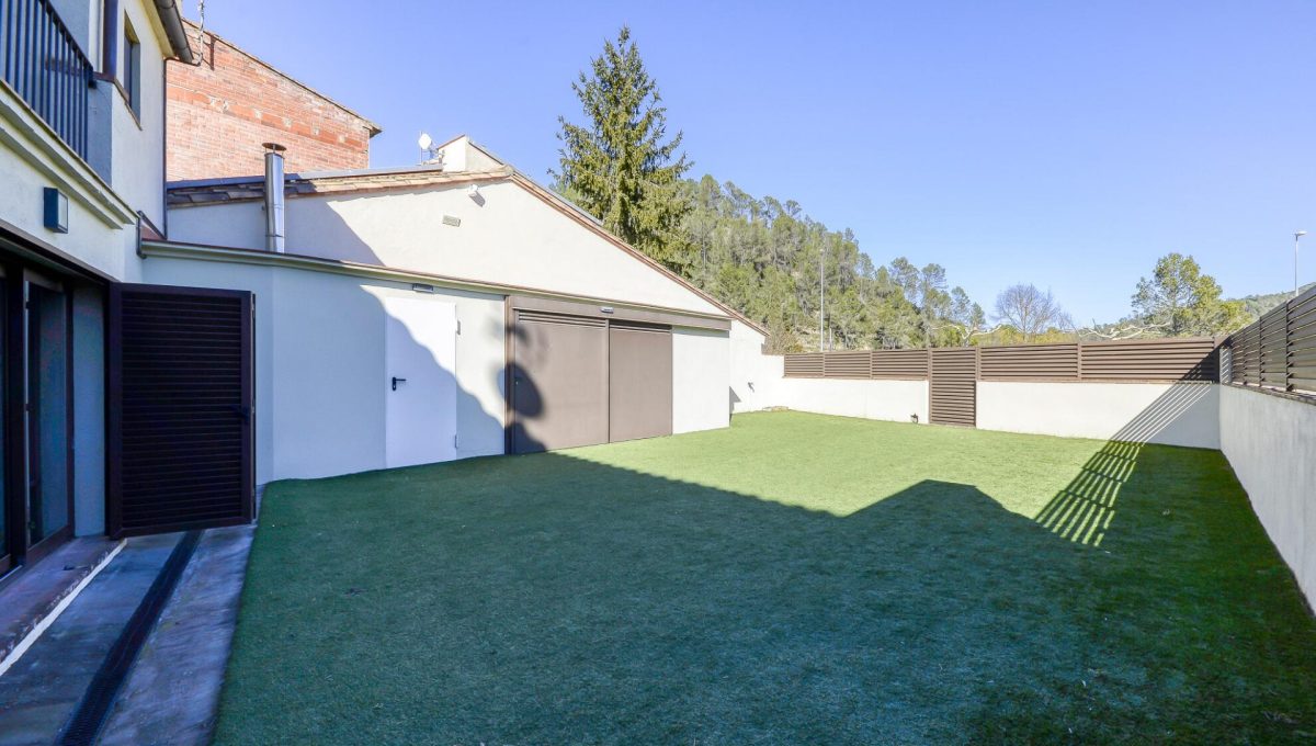 951122822_0473e852038891b27413f7b160f45ec8