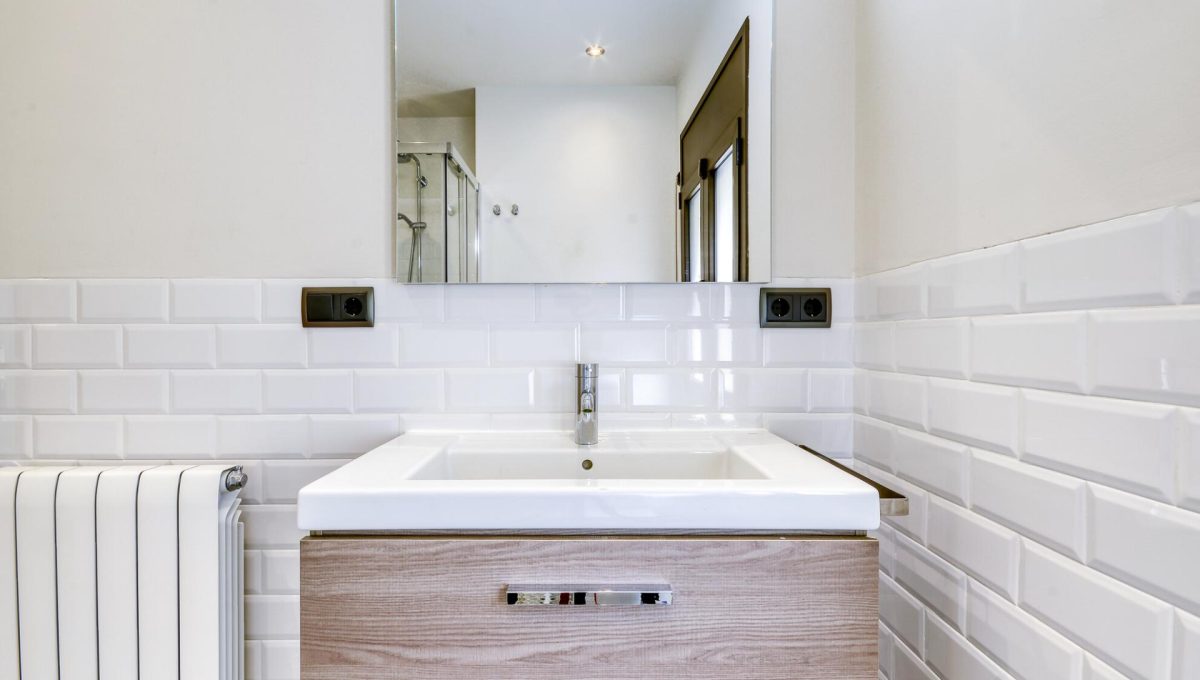 951122822_80ad92fab7812ac1c07cfe78698795bb