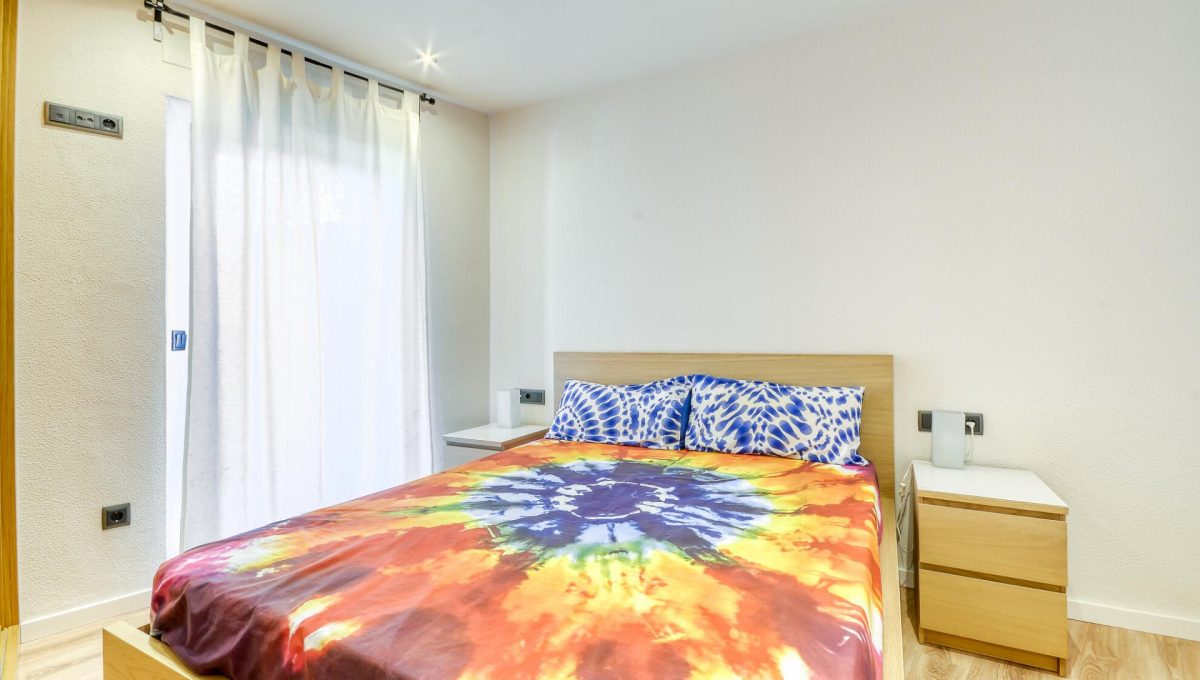 951122822_dfd5fa3e5a0c8a5916fa7d577d623257