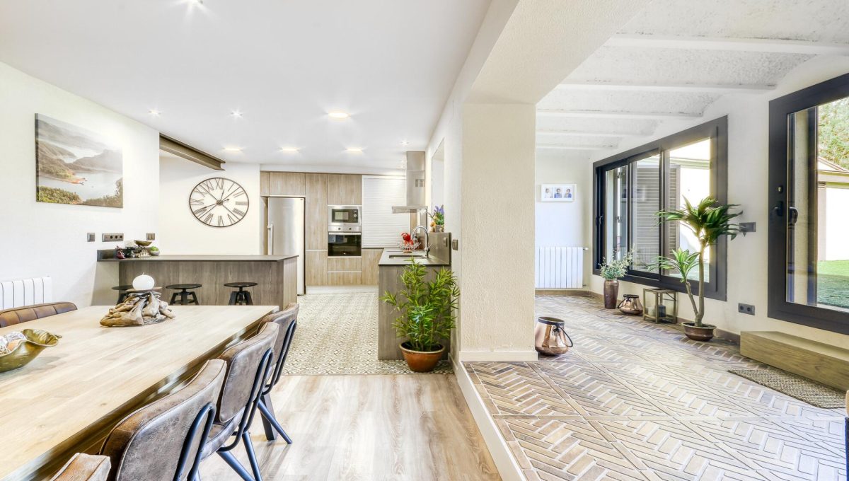 951122822_e194ac43ddb950d06bd4fd7004d0938a