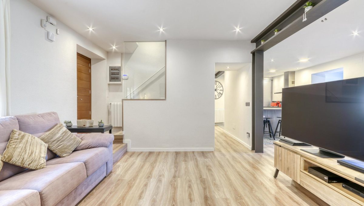 951122822_ed2b44d46e512064ad12c3c7b00a6bd4