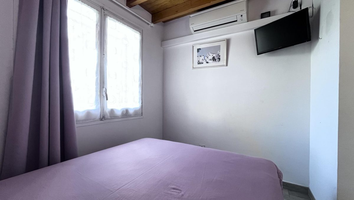 146942687_1e555976ed0db6a4af57acb12535528c