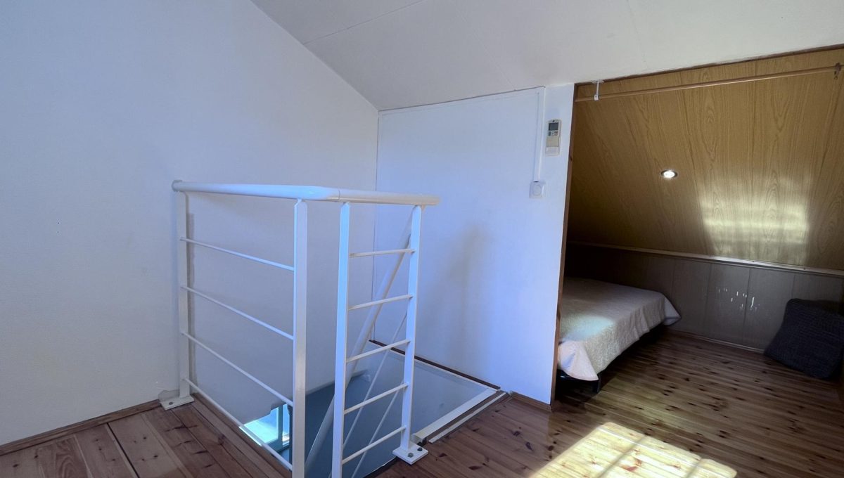 146942687_80d4926197c46125775ce6270ac92709