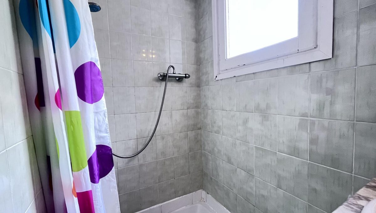 146942687_cb011c5dd882381db5c0ca6b68e7b541