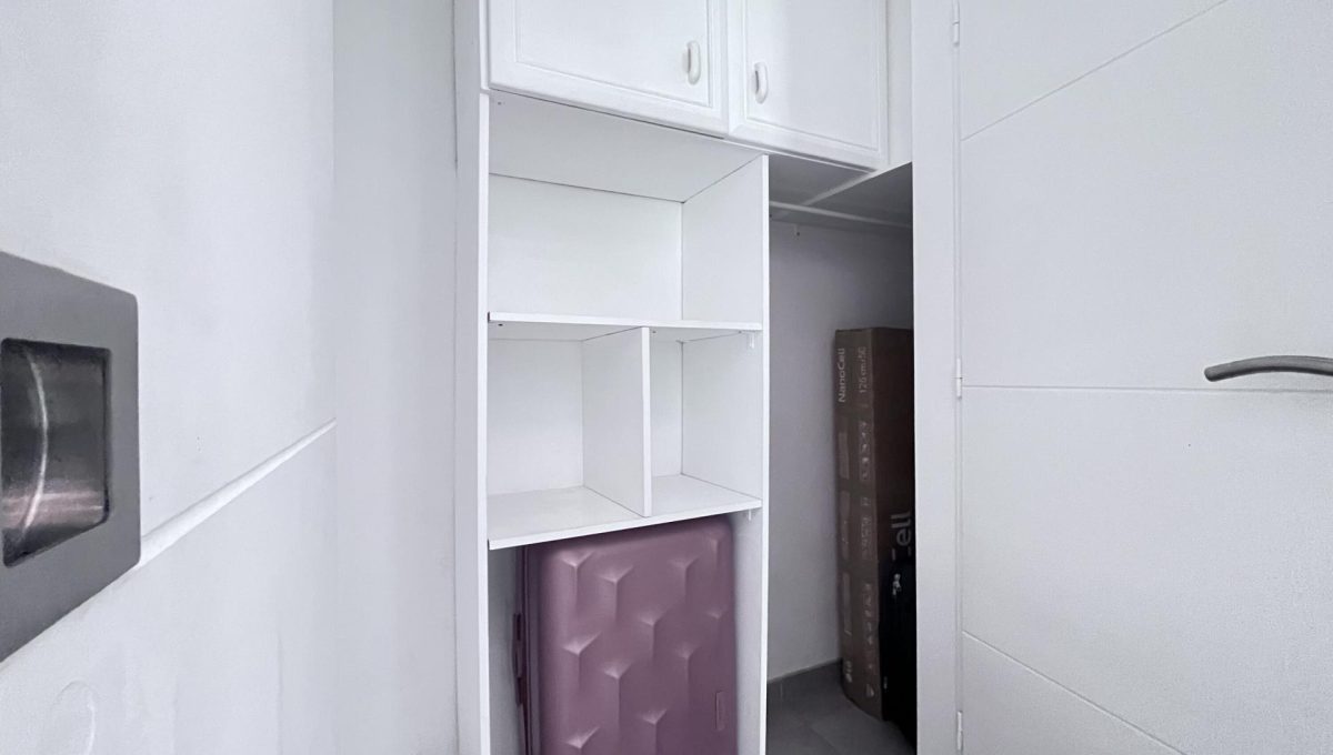 146942687_f580af8760f80d48bef48a039368ed23