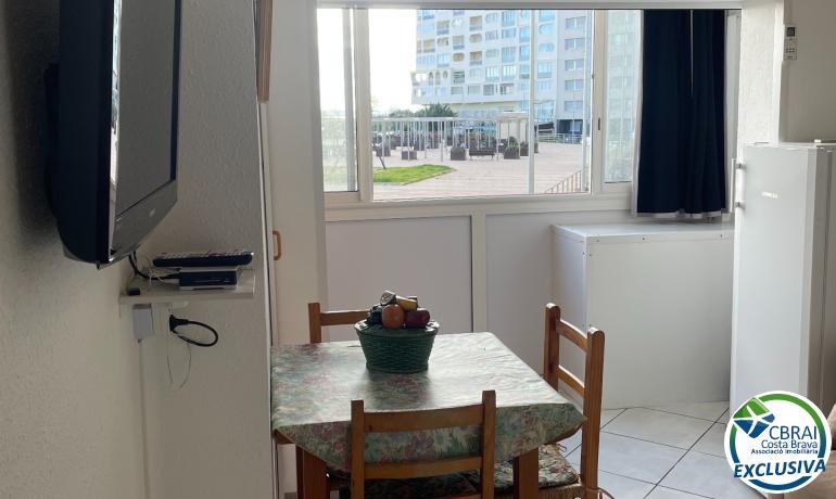 Estudio en primera linea en Empuria