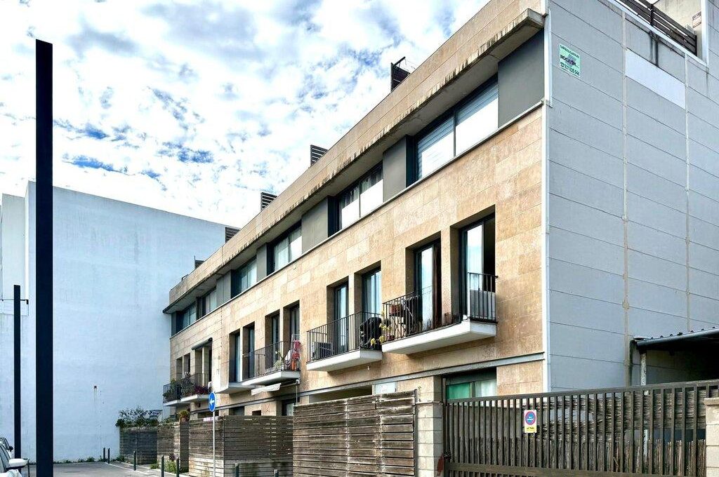 167791986_6386f0b5d631cdb169ca467fdc0d827f