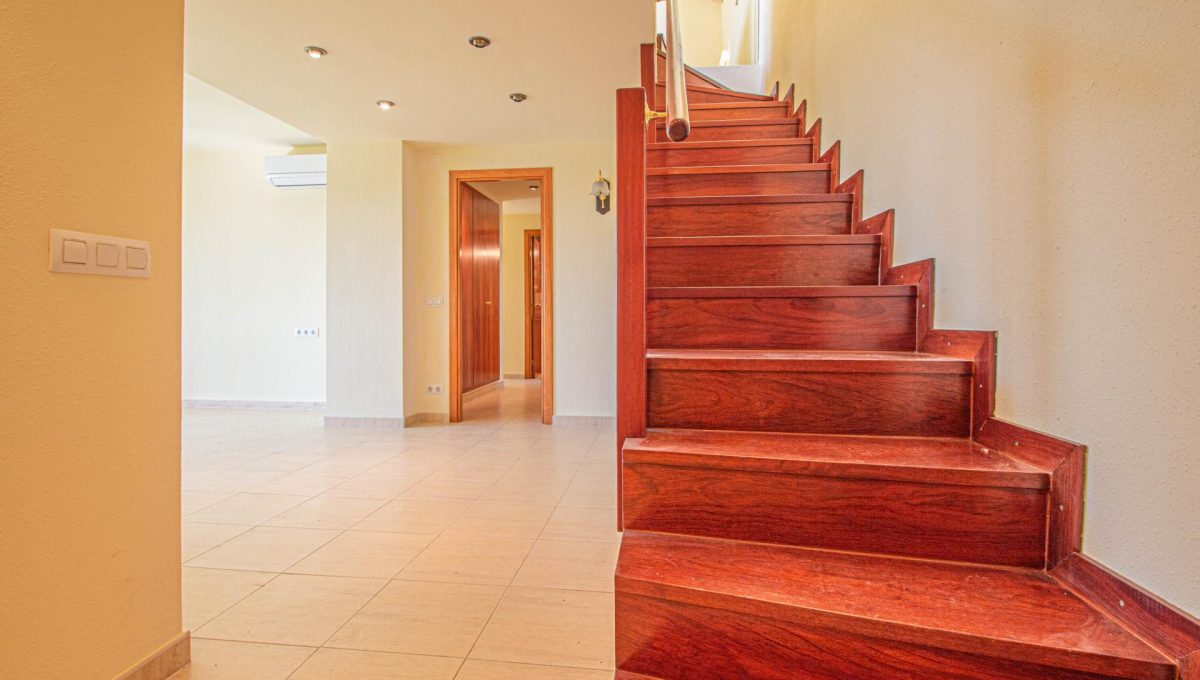 560311301_1d41d0a213fb3136ec16775601f33e98