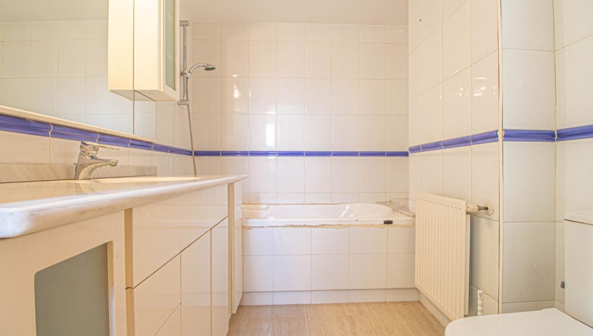 560311301_7453f9a65b4a3908dc59df8c5a3f09c4