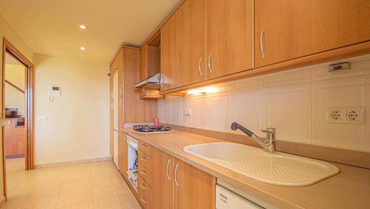 560311301_8f23f41344cb6aef3543364ab269573c