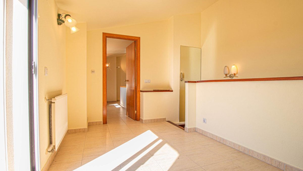 560311301_c223c24a9c4fc44d444a6dd25c05128b