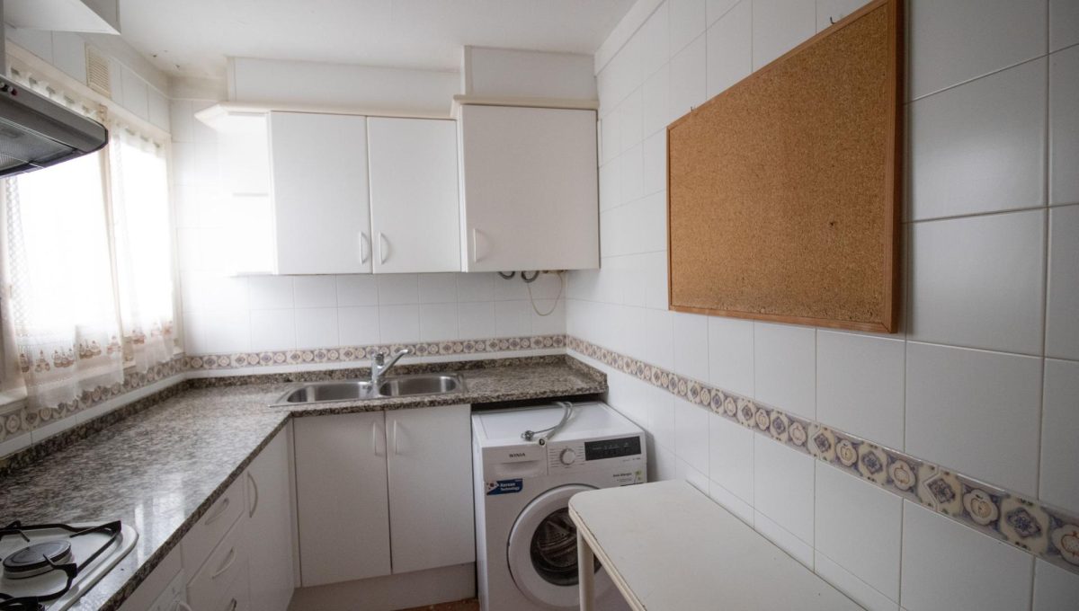 656243753_54110d65f0f76c0921cc38f9e1d12312