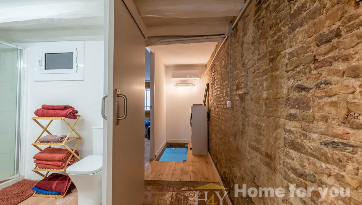 385275_ee9ca031557a9ca5859fa39e90777d04