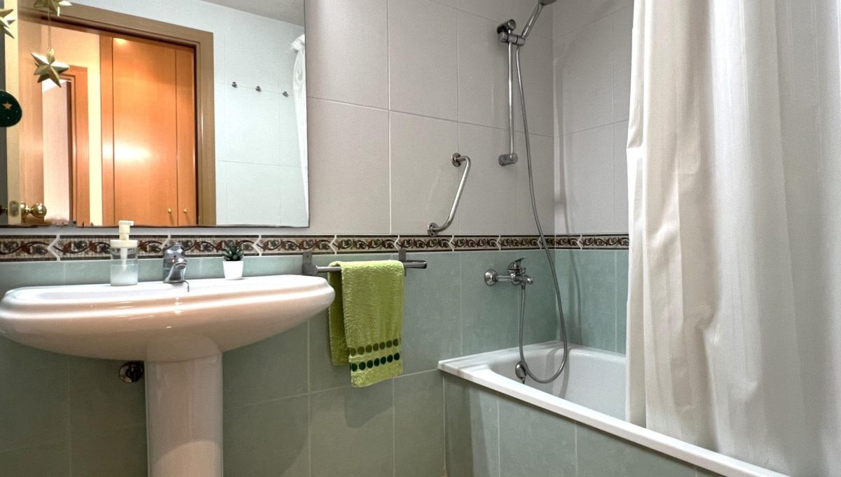 897474316_4df4ead549e4c7cb6a6e379e53ddb169