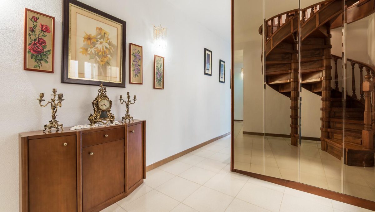 193649763_8ee0badef5a87df681ef9fab80bf5bf2