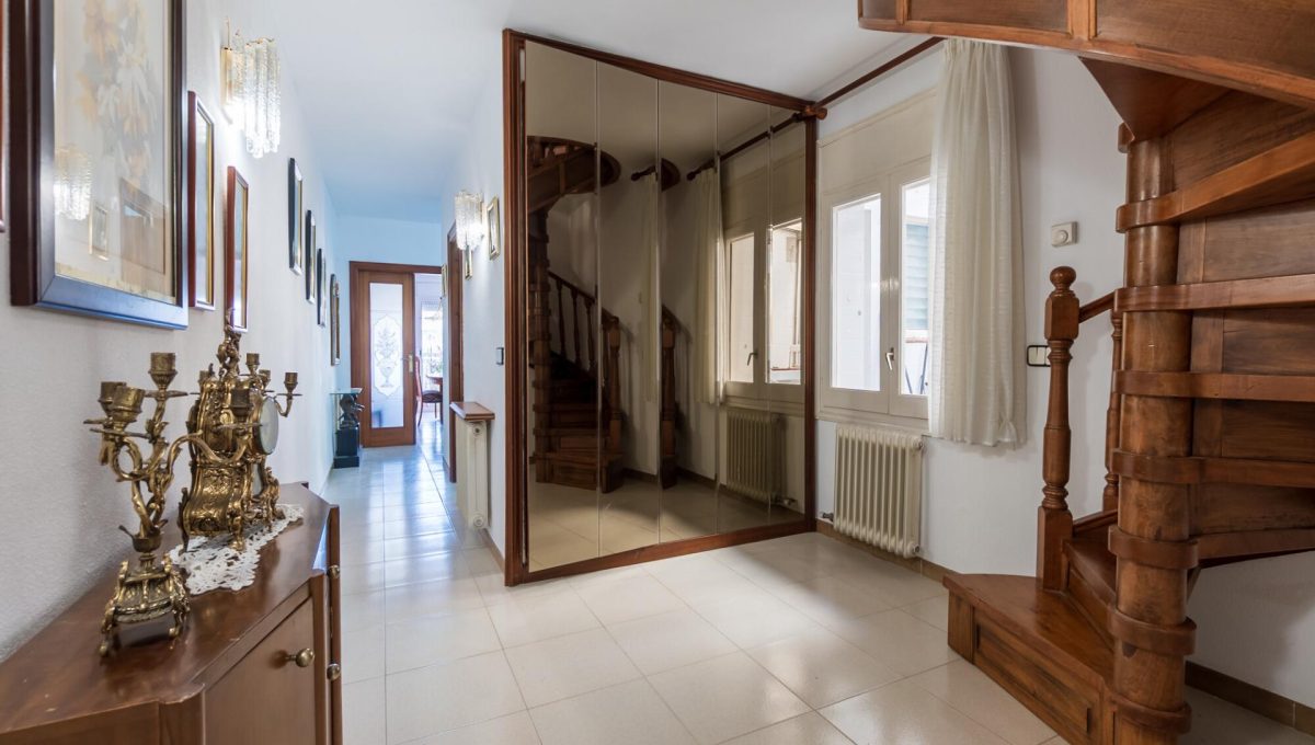 193649763_d0b79a2a2880d3492e8002fff99e4bb5