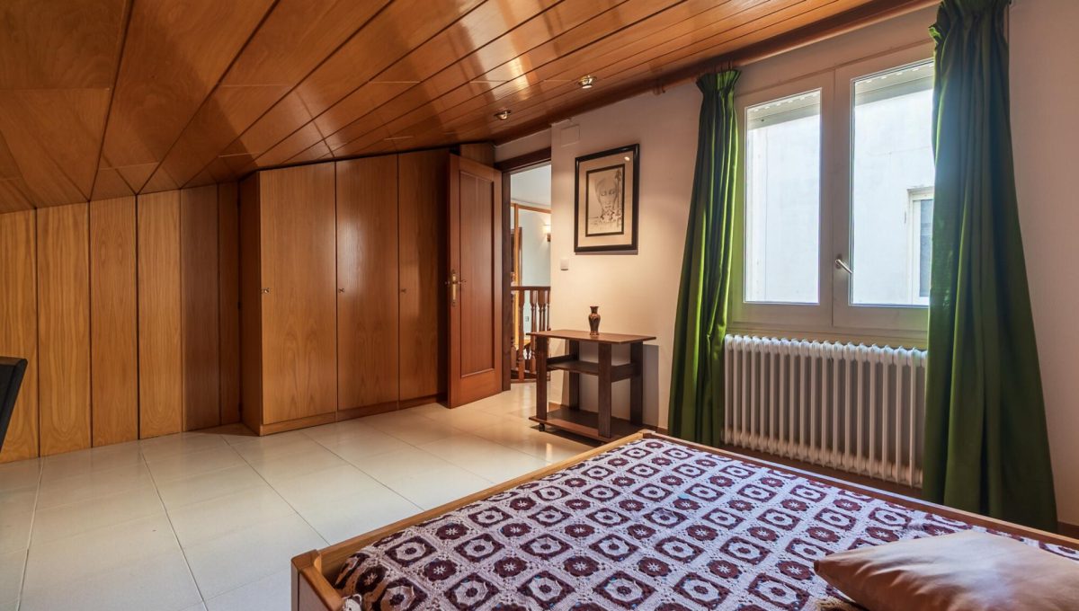 193649763_d8a293c68bf6447345dedb3c6d31078e