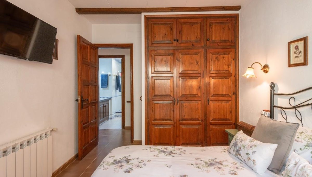 196141645_2183ec6f7222b8adc2269f946a083a5c