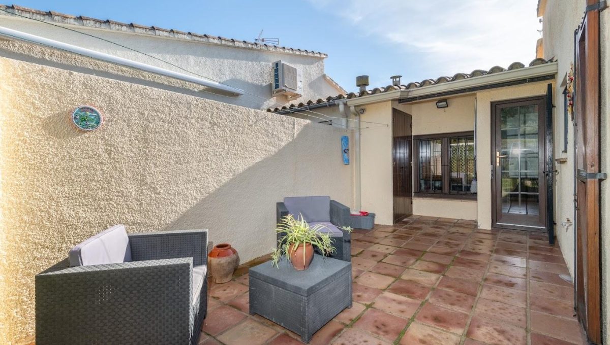 196141645_246b2698ef0b74cde388fcd53bd5869a