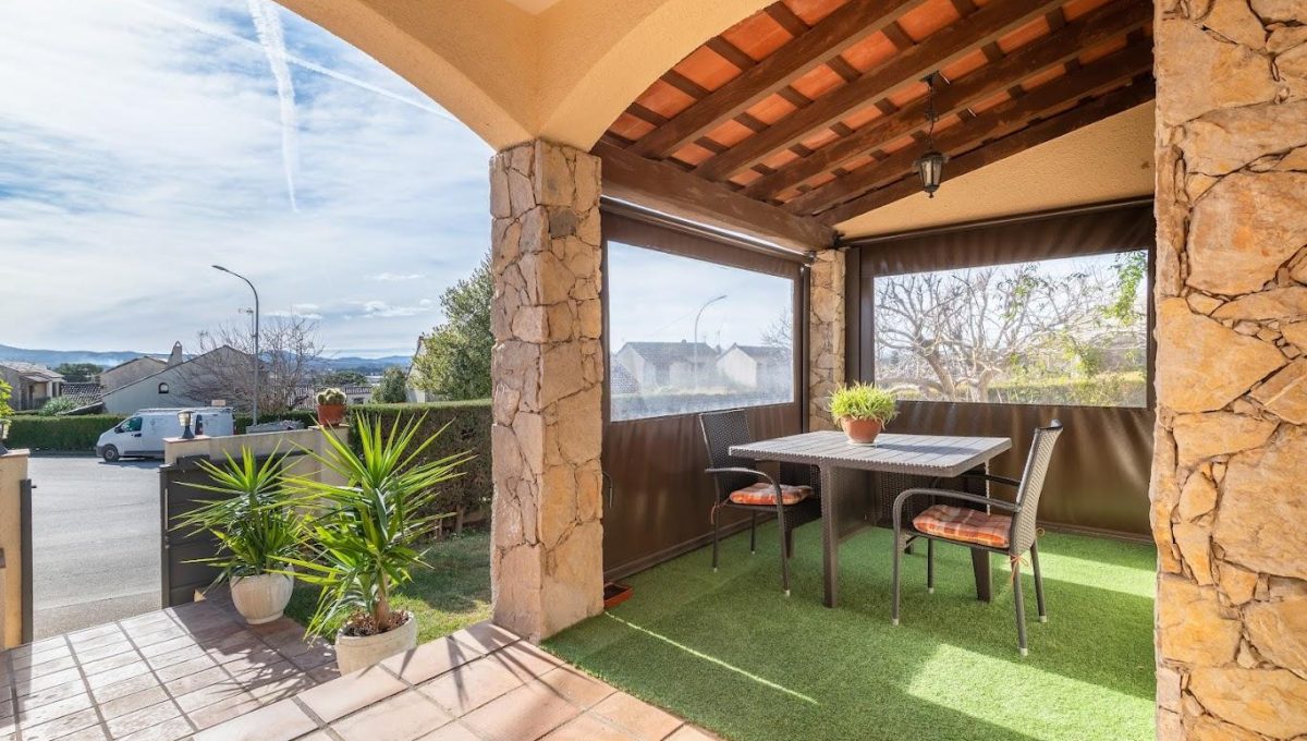 196141645_faba0957d4810aea9d2db4701a7f2937