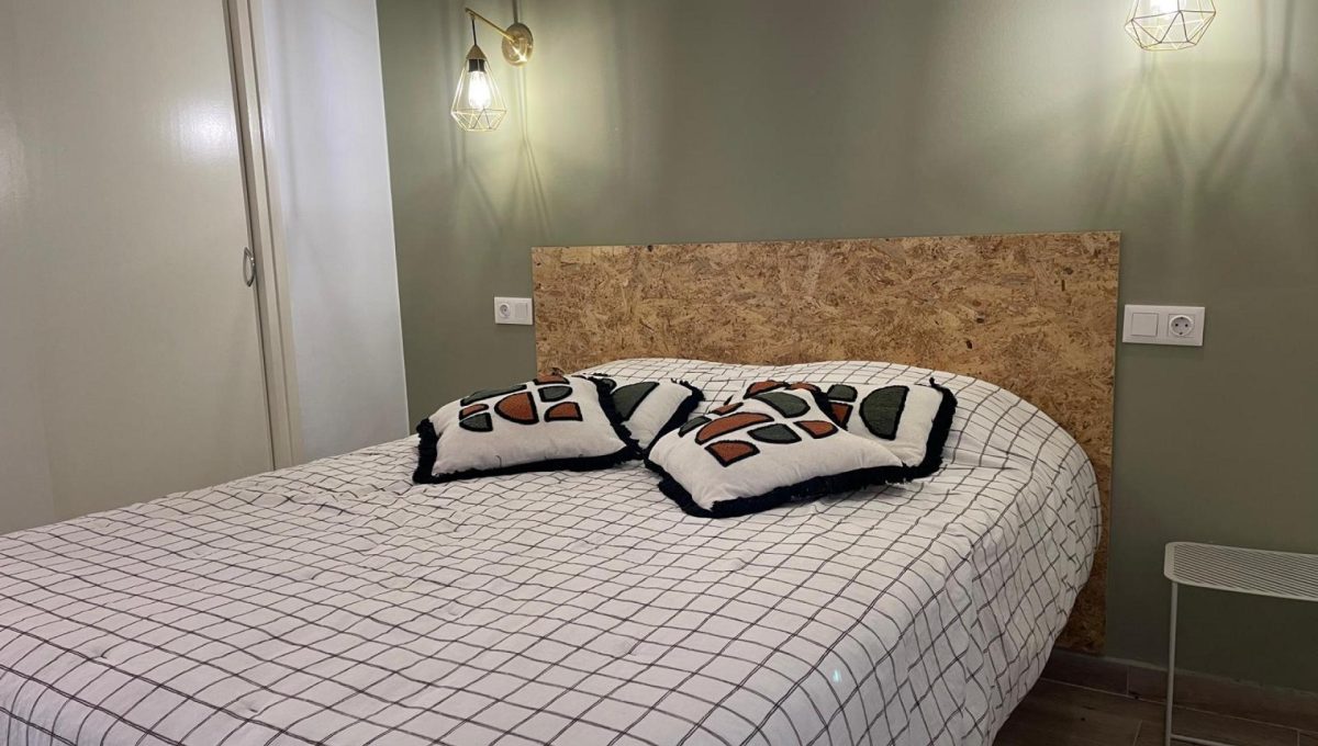 387574_aab7b99f98b33a29b120f4092222affd