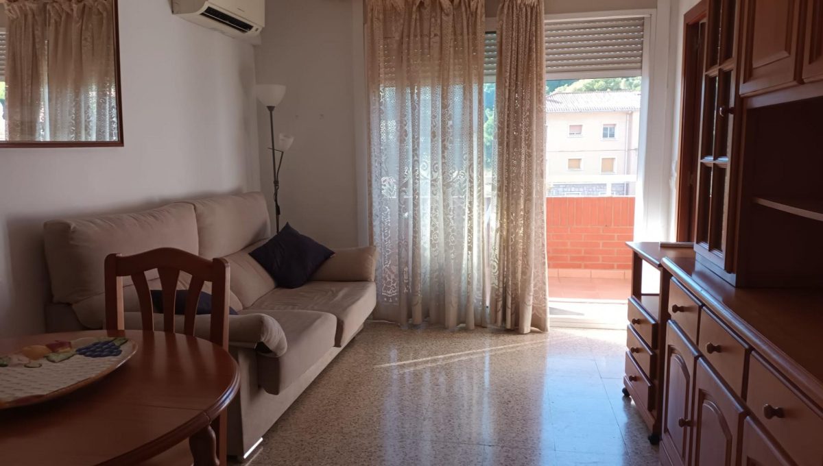 387577_60b12527c082432763b067172c6c24f3