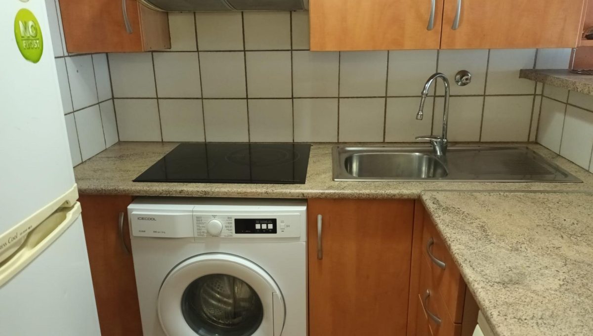 387577_b210501dff2e8ea03ec2ad8ac6d68826