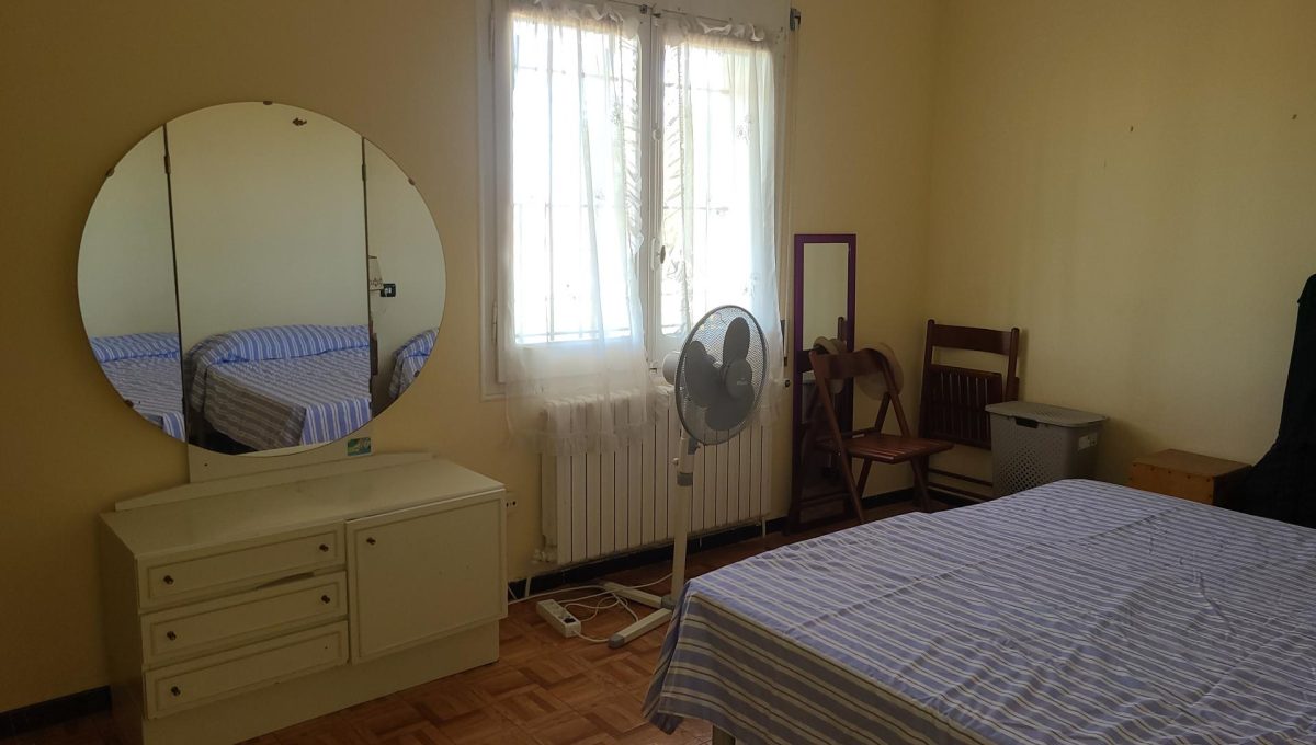 449504679_1a306e43b2c00996f42485a41275991e