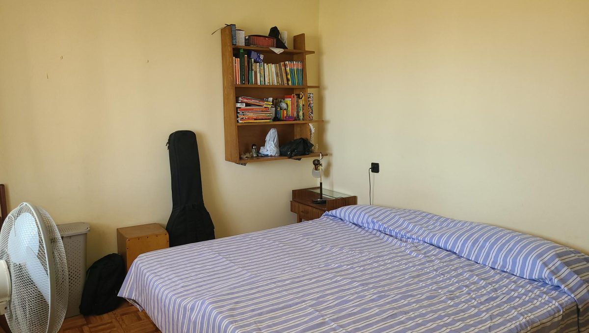 449504679_4ec9606e328d25aff58e5fc29e5c42ea