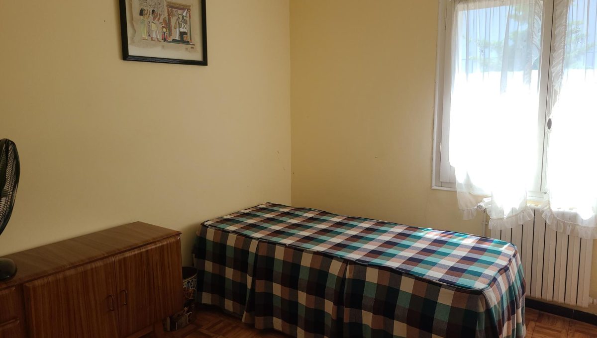 449504679_83cf0aee40b52b88b4c35a6f74750a62