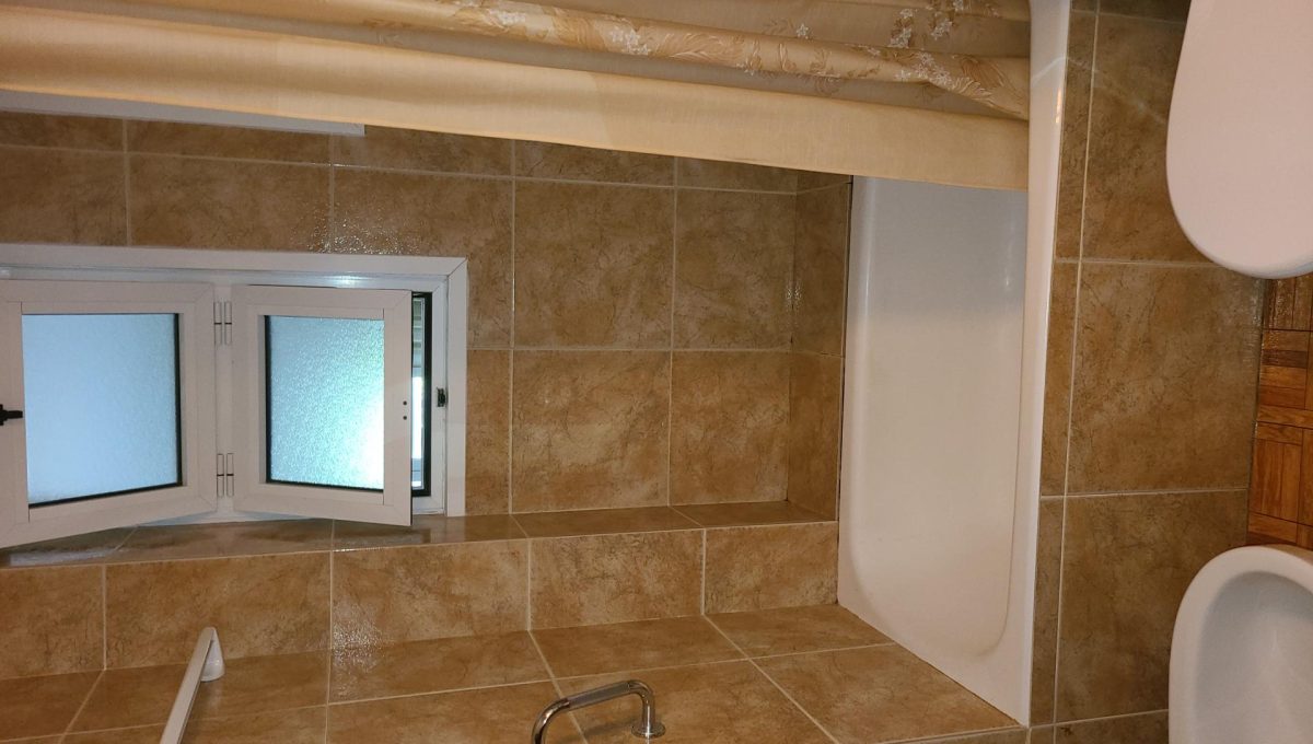 449504679_d2ce82f8cd1dc28e0de4d580f4425a25