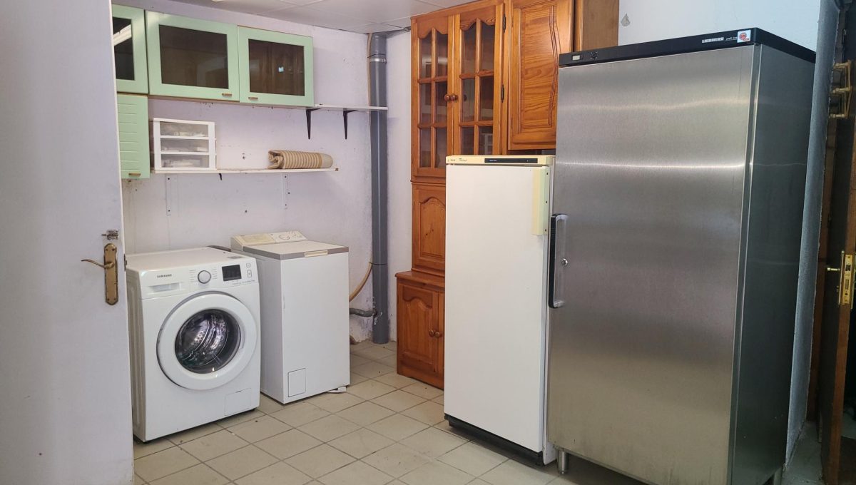 733404288_0504fc4edd563b483e2f59e49860a191