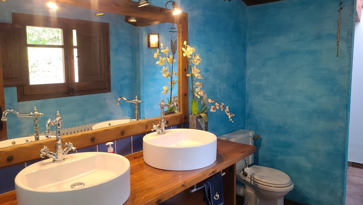 733404288_1a864e2c5dfa20d46541f70f65ba905f