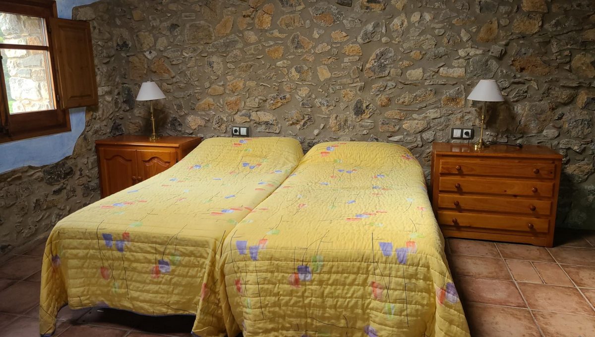 733404288_61ec4141316c1b3785d88711371116ff