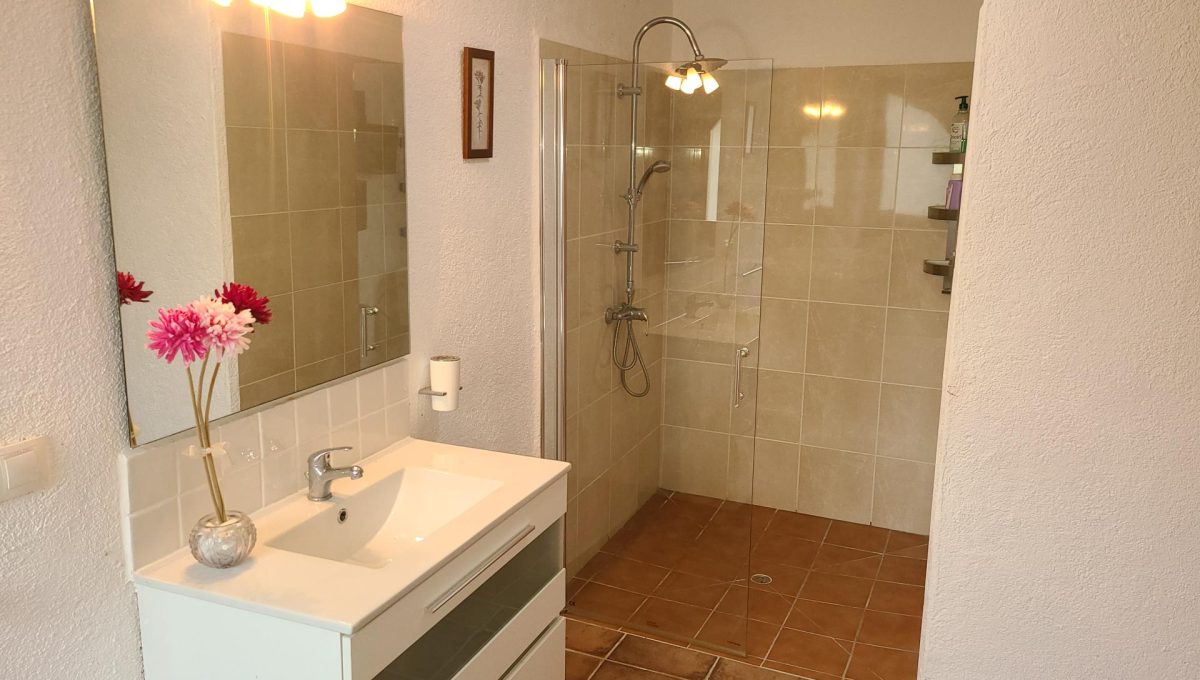 733404288_621c762b3abc56f80dd492fbe6736bf1