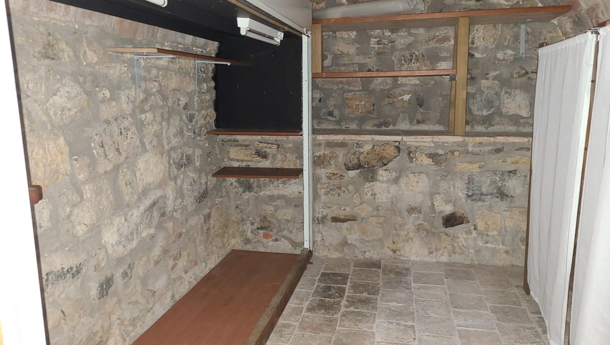 733404288_a14baf94edc82d198872232ff8e59669