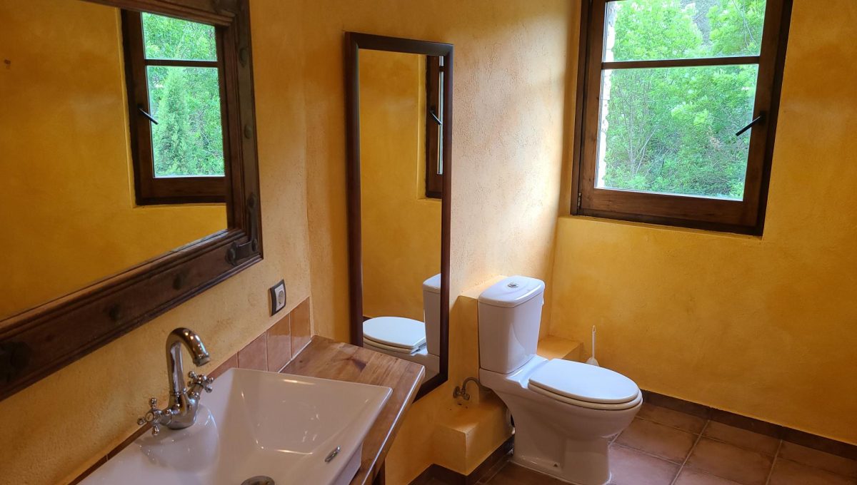 733404288_e44eda94425037f88e4f02494d154b19