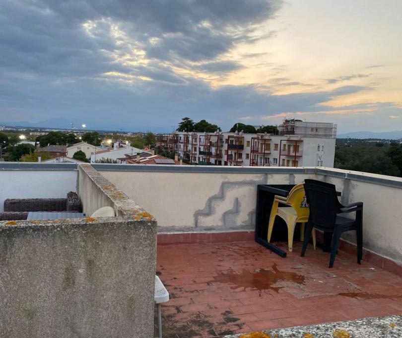 816985828_98b8ee39d46f98b19eac07628ecac2e8