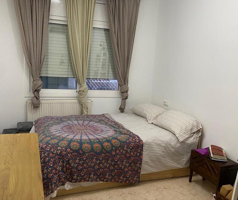 816985828_fc22ad4f909daced73b9291cd86c08e2