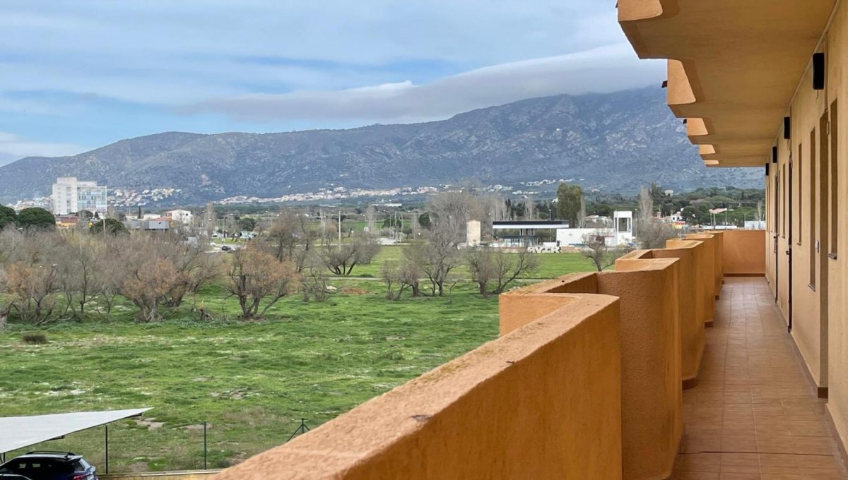 854884965_4807ee02c127d5030a8e6ce623e31033