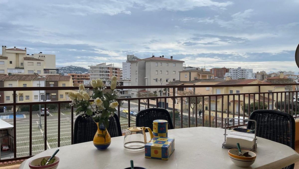 854884965_ef50c6d081e0e271351d4b7deb41c885