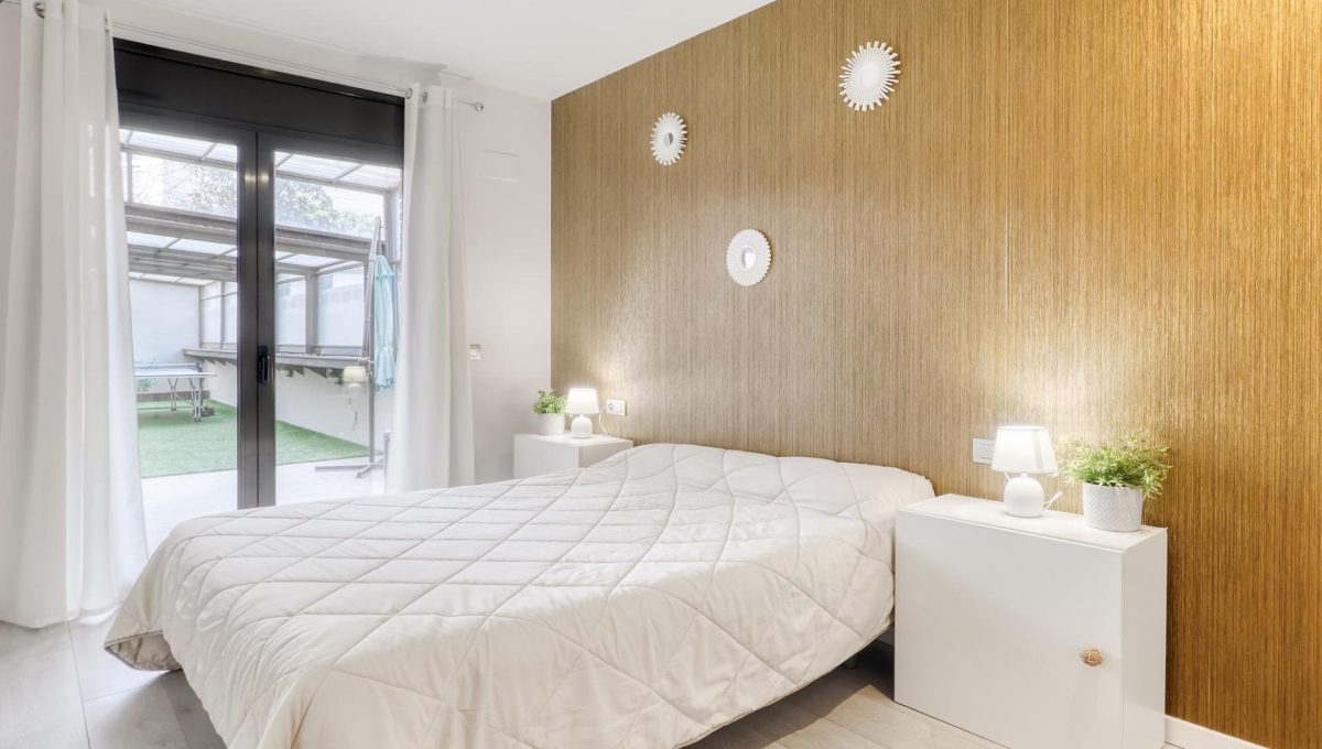 108319997_2b68405f22d00e22bc7b0b0b615f86a5