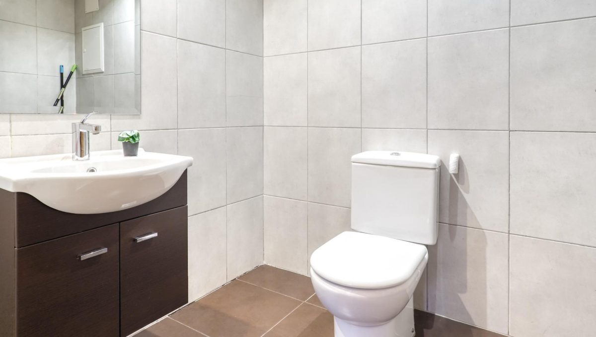 108319997_3284fda775fbde25caac65e08dba4342