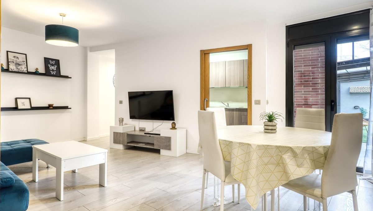 108319997_4a5e531ad900ab4d4ca200a48bb4717a