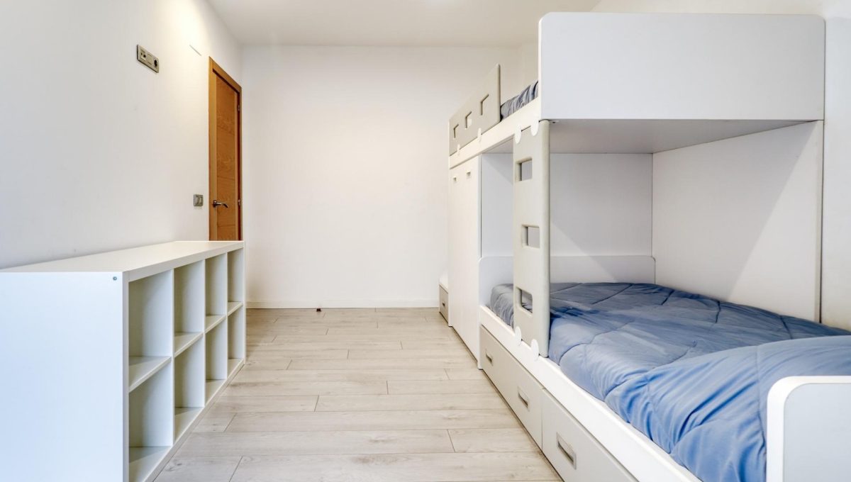 108319997_949c3346638179df28921c5508cd0963