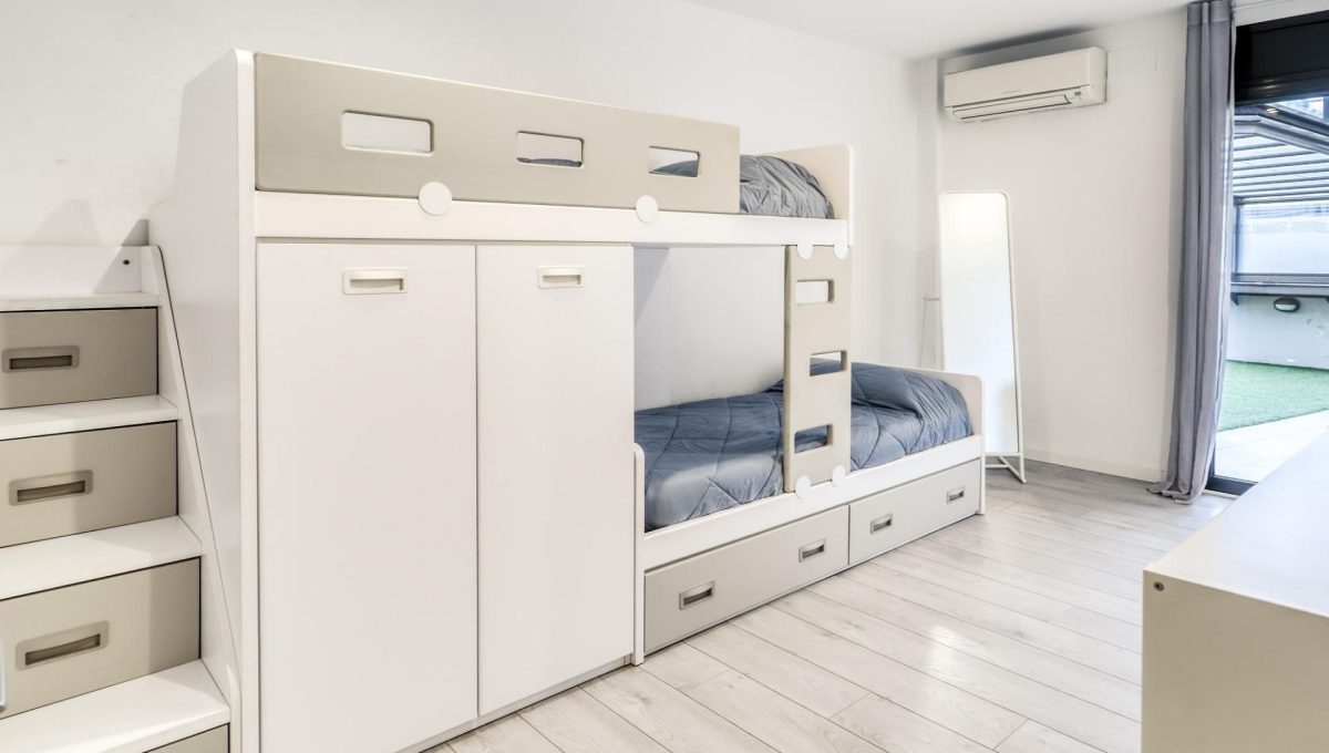 108319997_f3d4f0cf9abd9f7b9c09b723e6be3762