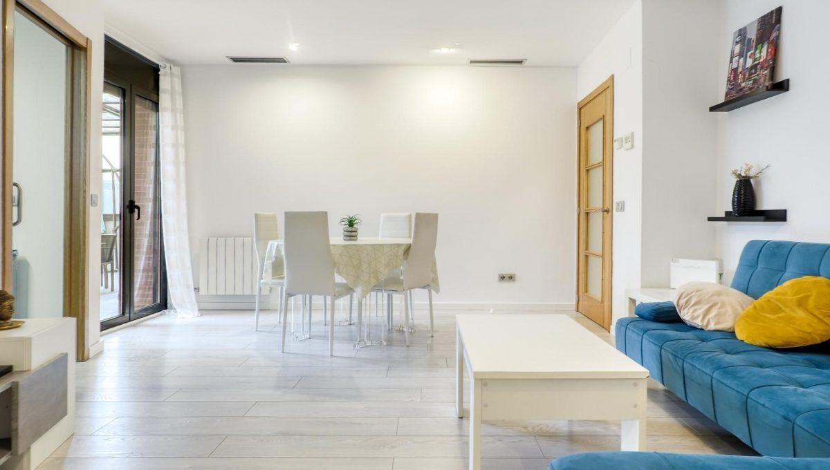 108319997_f8c681c52b7359ab18989fe524d2d382